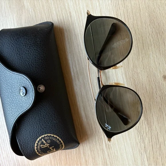 Ray-Ban Black and Gold Women's Sunglasses with Case - Picture 9 of 13